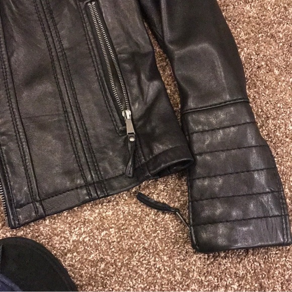 Michael Kors Black Leather Moto Jacket Size Medium - Picture 4 of 5